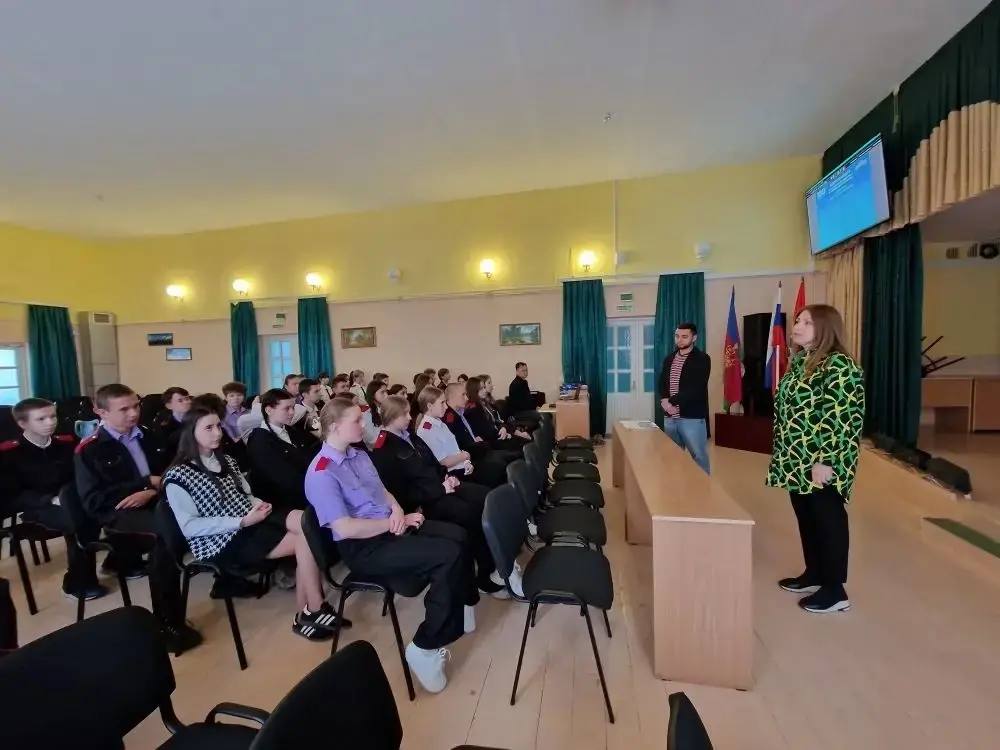 ХОЧЕШЬ СТРОИТЬ БУДУЩЕЕ СВОИМИ РУКАМИ? ФАКУЛЬТЕТ ТЕХНОЛОГИИ И ФИЗИЧЕСКОЙ КУЛЬТУРЫ АГПУ ПРИГЛАШАЕТ В МИР ПРОФЕССИЙ!